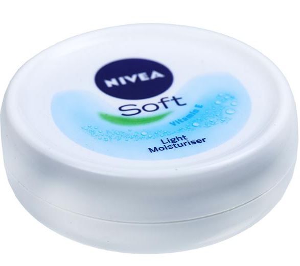 Nivea Soft Light Moisturising Cream