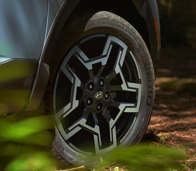  2025 Hyundai Santa Cruz at Delaney Hyundai of Indiana | Close up of the wheel of a 2025 Hyundai Santa Cruz 