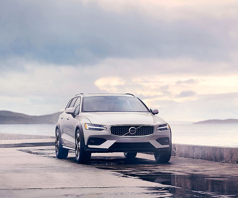 2025 Volvo V60 | Front profile of a 2025 Volvo V60 in the color silver