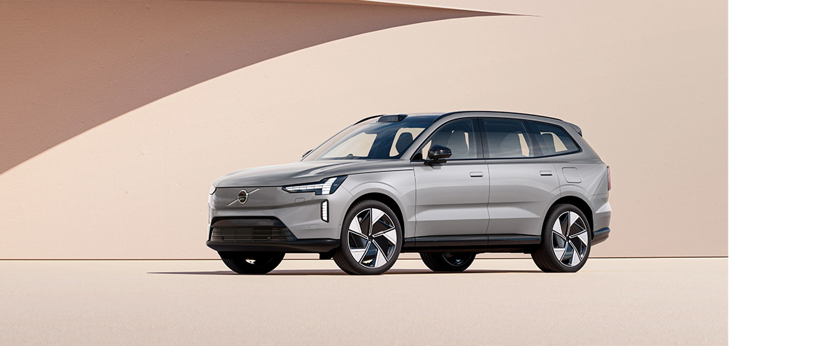 2026 Volvo EX90 | Front profile of a 2026 Volvo EX90 in the color grey