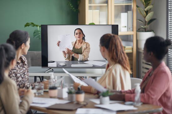 health-insurance-plans-for-online-businesss-coaches-business-meeting