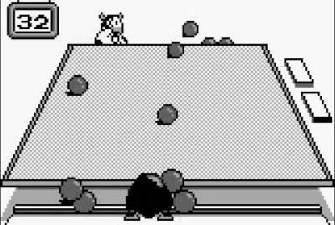 Penguin Wars gameplay on Game Boy