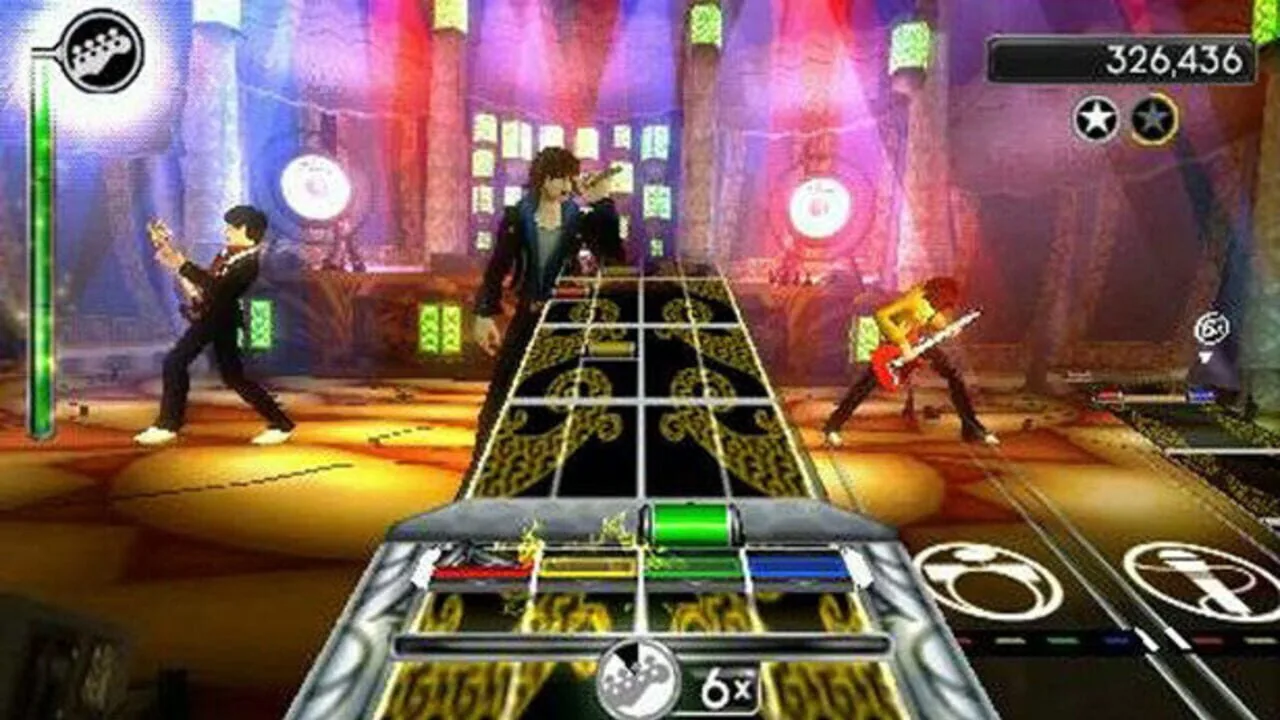 Rock Band Unplugged screenshot 2