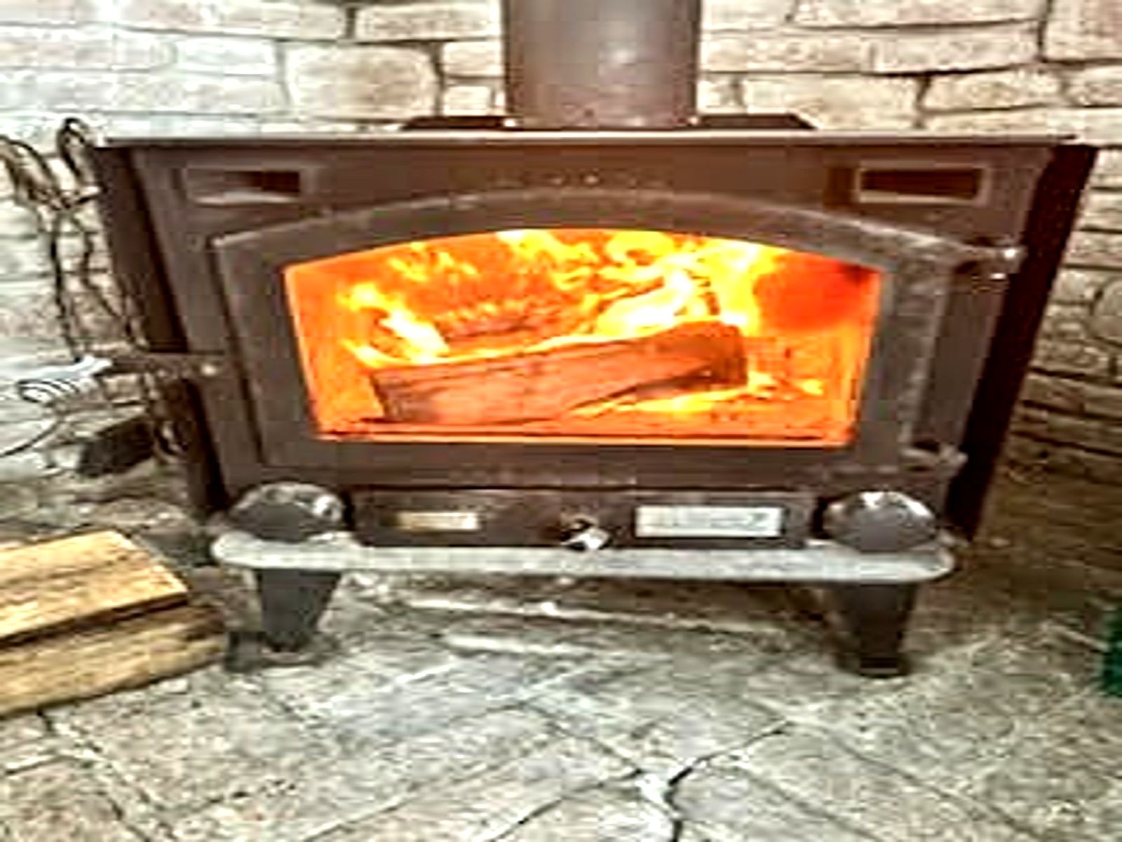 Property exterior view 7