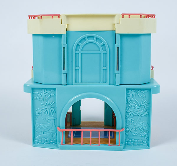 FISHER PRICE SWEET STREETS BEACH HOUSE DOLL HOUSE OCEAN TROPICAL 2000