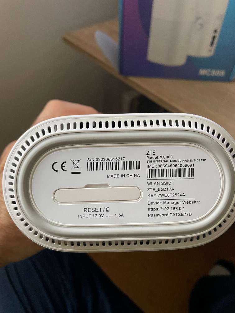 Unlocked ZTE MC888 5G / 4G WiFi 6 CPE 3.8gbps Router - Image 5