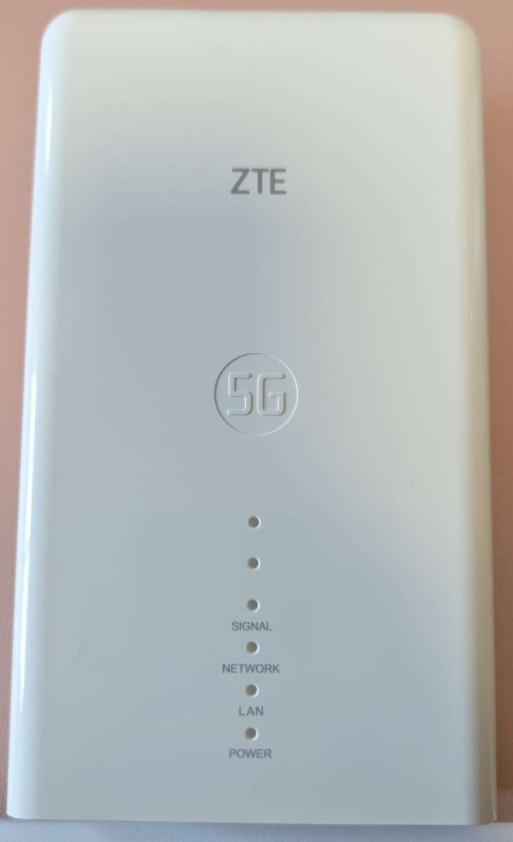 Unlocked ZTE MC889 5G Outdoor CPE Router - Image 5