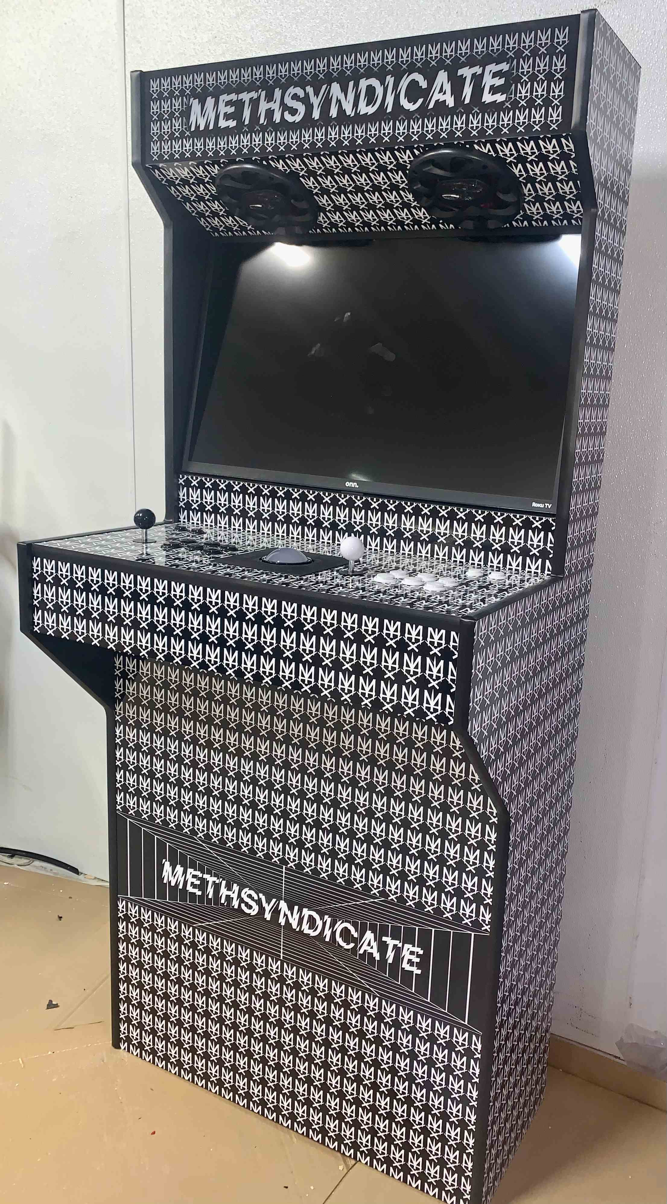 Arcade setup shared by Jessica De La Nuez