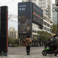 Goldman’s Waldron Sees ‘Bumpy’ China Reopening Curbing Growth