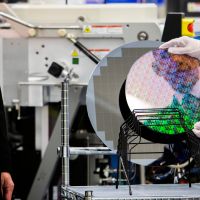 Silicon Valley, Cradle of Computer Chips, Gains Big New Research Center