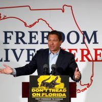 Florida Republicans want bloggers who write about DeSantis to register with the state