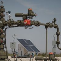 Big Oil Gushes Cash Because It Doesn’t Know Where to Invest