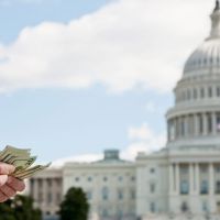 77 members of the 117th Congress violated a federal conflicts-of-interest and financial transparency law