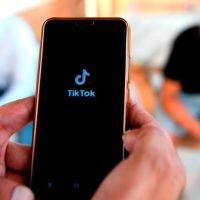Companies turn to TikTok as UK labour shortages bite
