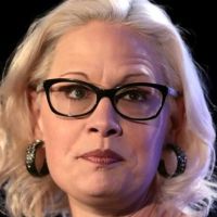 Kyrsten Sinema loads up on cash from big GOP donors