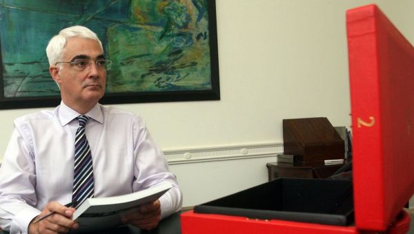 Former Edinburgh MP and chancellor Alistair Darling dies aged 70 as tributes pour in