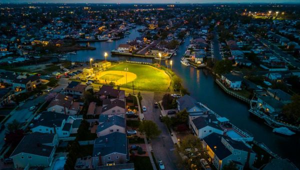 Brits in New York warned over ‘new ban’ that is ‘first in US history’