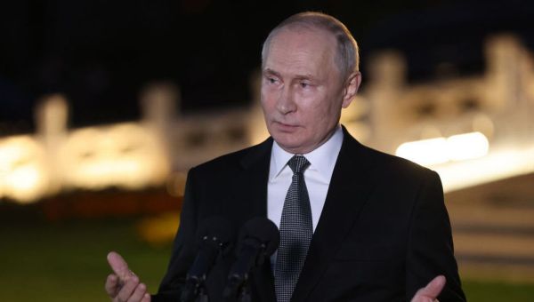 ‘Half-dead’ Putin double running Russia keeps passing out from ‘severe Covid’