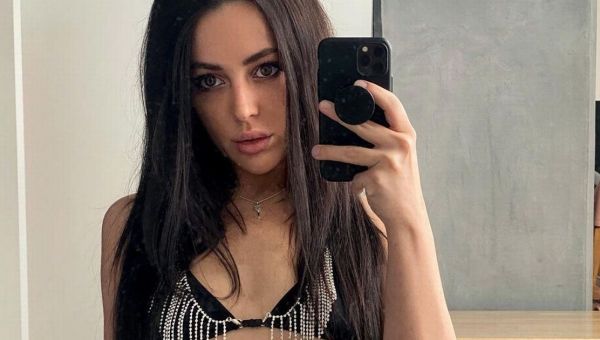 Adult star ‘risks death’ by sneaking into region where filming sex act is banned