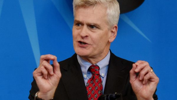 Louisiana Sen. Bill Cassidy passes bipartisan bill to increase online protections for children