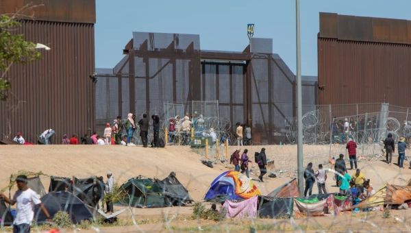 With ‘the border on one side and the cartel on the other,’ migrants see little hope in Title 42’s end