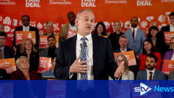 LibDem manifesto would mean extra £1.5bn for Scotland, says Cole-Hamilton