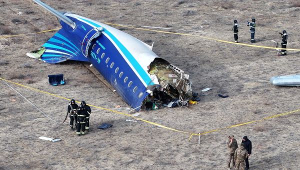 Azerbaijani Anger Over Plane Crash Grows, in Deepening Schism With Russia