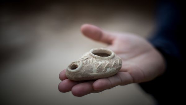 Report: Israel antiquities among items found at Mar-a-Lago