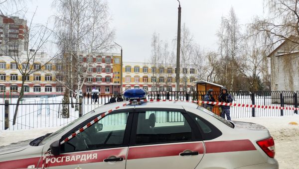 Girl Kills Schoolmate and Wounds 5 Others in Russia Shooting