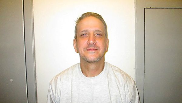 Splintered Supreme Court Wrestles With Case of Oklahoma Death Row Inmate