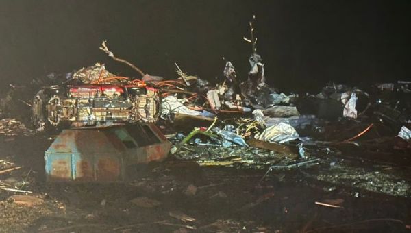 Mississippi tornado kills at least 11 people leaving more trapped under rubble
