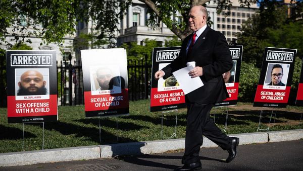 Trump to Ramp Up Immigration Crackdown During Next 100 Days