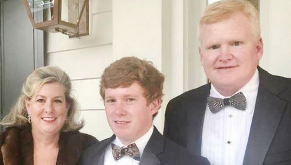 Alex Murdaugh tries to overturn conviction for killing wife and son