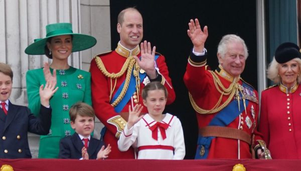 Charles told royals about cancer diagnosis and in ‘regular contact’ with William
