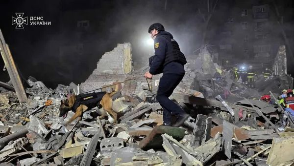 Massive Russian Strike on Kyiv Kills 9, Injures Dozens