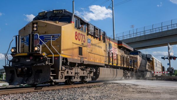 New freight crew rule tests rail industry's clout, one year after East Palestine disaster