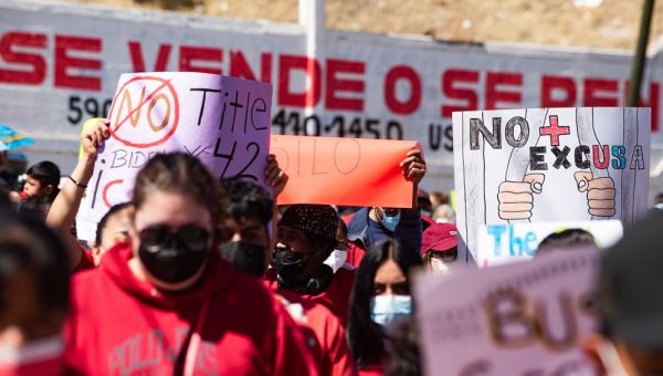 U.S. can't quickly expel migrants under pandemic-era health rule, federal judge says