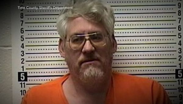 Gunman’s ex-wife, stepfather among 6 victims killed in Mississippi shooting spree, sheriff says