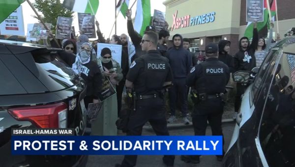 Arab-American group to share concerns on rise in hateful rhetoric; 3 pepper sprayed  in Skokie