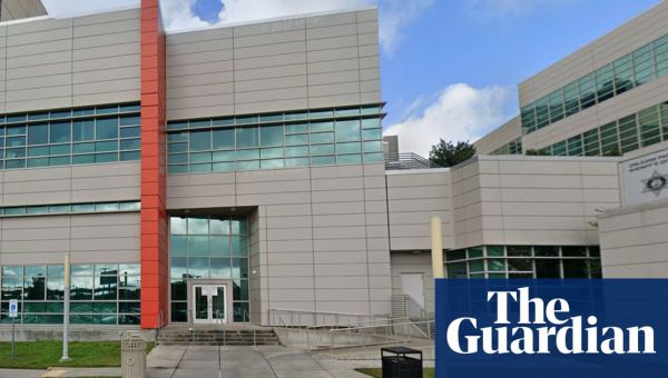 Eleven people break out of New Orleans jail, including man convicted of killings