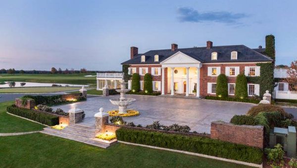 Indictment alleges Trump shared “plan of attack” with uncleared individuals at Bedminster