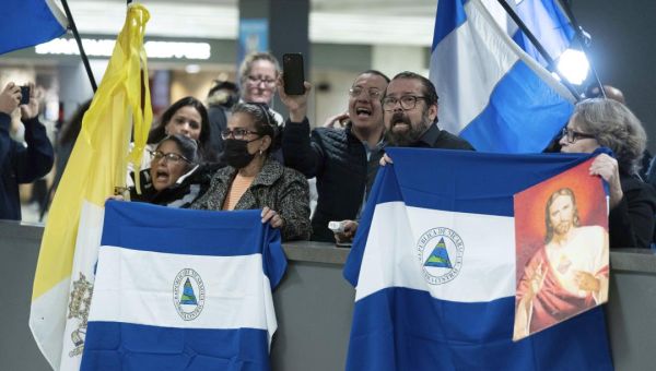 Nicaragua Surprises US By Sending 222 Detainees