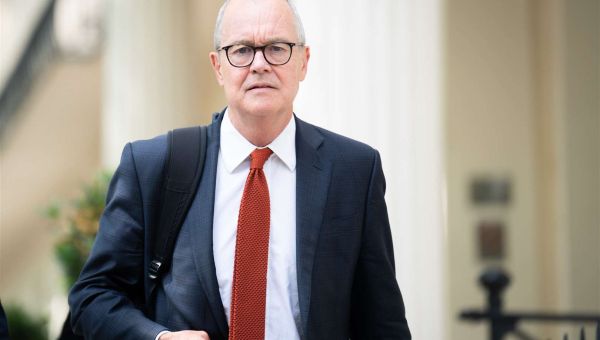 Labour energy plan backed by Sir Patrick Vallance just ‘a logo’, says Sunak