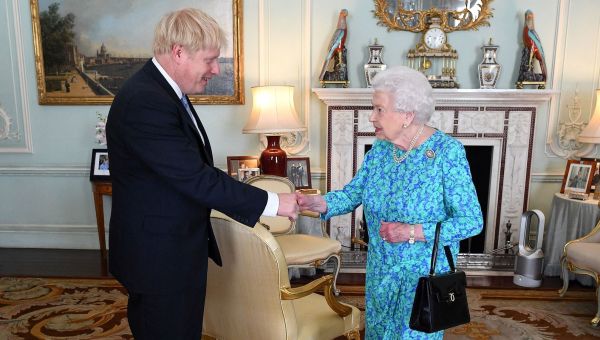 Boris Johnson’s memoir claims Queen Elizabeth II had bone cancer for years before death