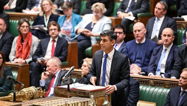 Rwanda Bill live: Sunak’s flagship immigration policy set for crucial vote after senior Tories resign