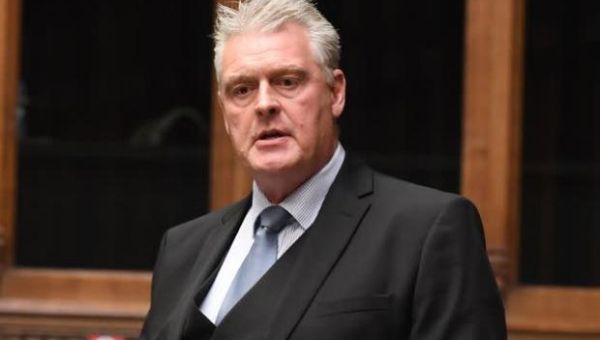 Senior Tory MP calls for asylum seekers to be sent to ‘island in the Orkneys’