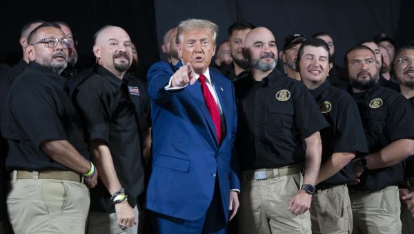 Trump suggests deporting families with mixed immigration status