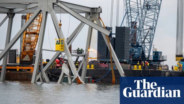 Engineers begin removing Baltimore Key Bridge’s mangled wreckage