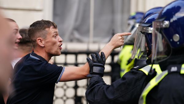 More than 100 arrests in London after far-right mobs gather
