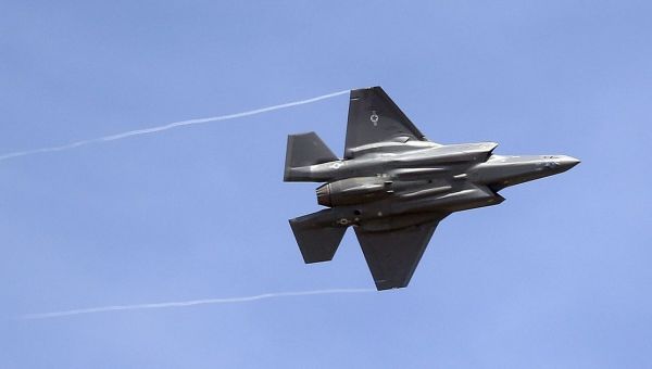 BREAKING: U.S. Deploys F-35 and F-16 Fighter Jets to Confront Iranian Threat in Middle East